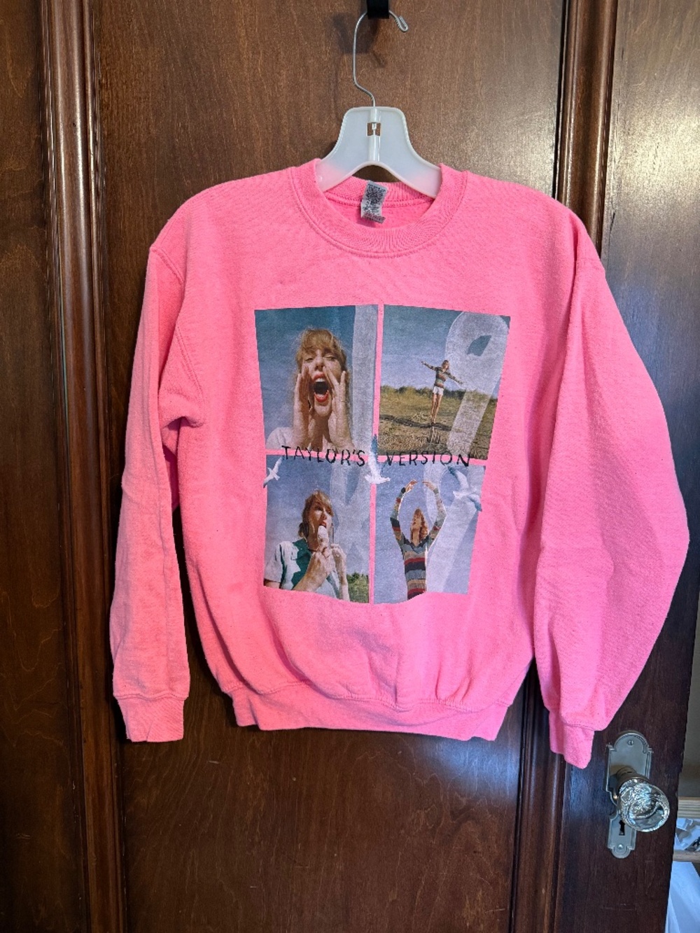Taylor Swift sweatshirt